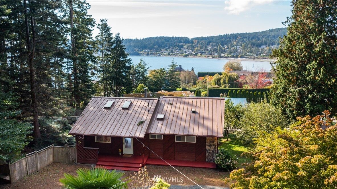 Property Photo:  15189  Doris Street  WA 98221 