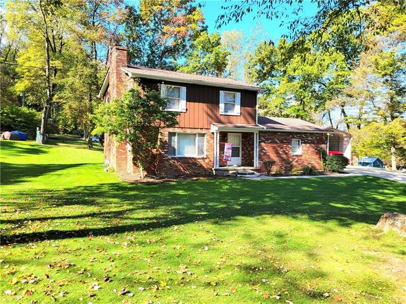 Property Photo:  194 Edgemont Rd  PA 15658 