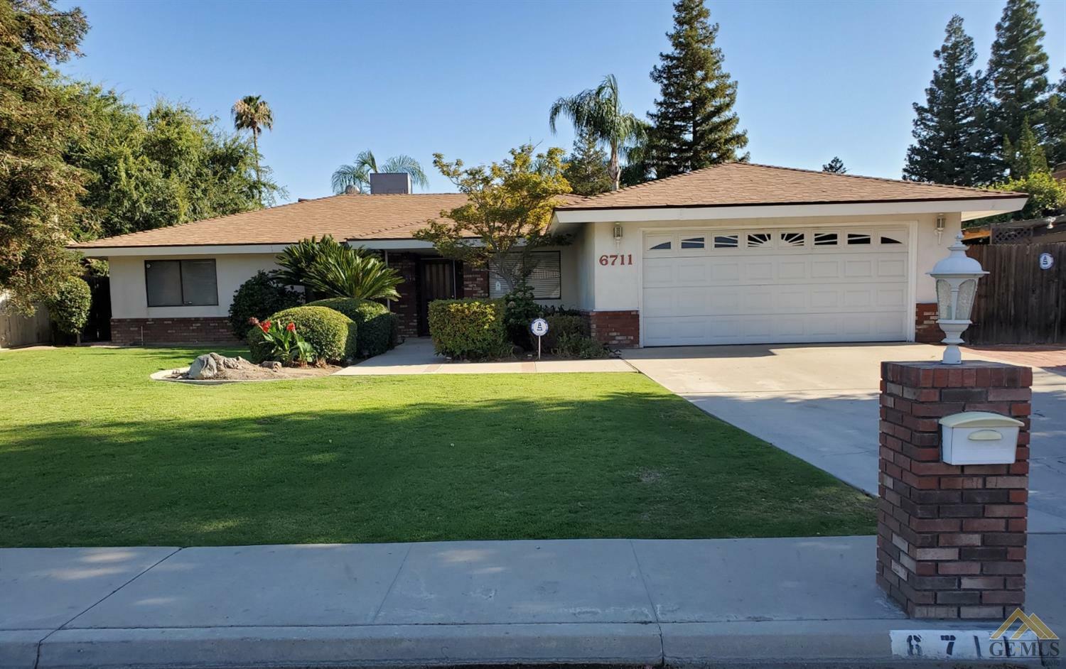 Property Photo:  6711 Columbia Lane  CA 93309 