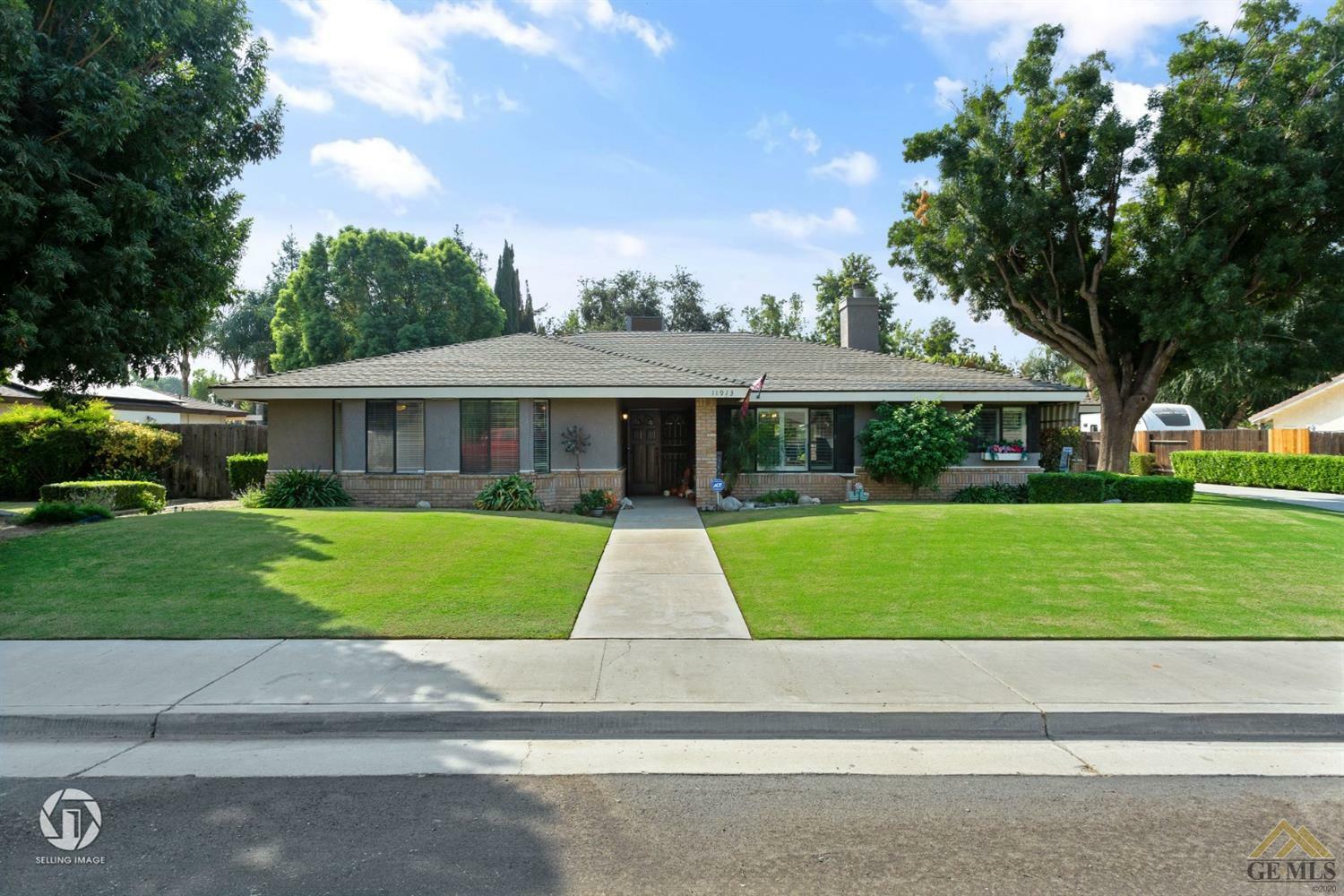 Property Photo:  11913 Christy Avenue  CA 93312 