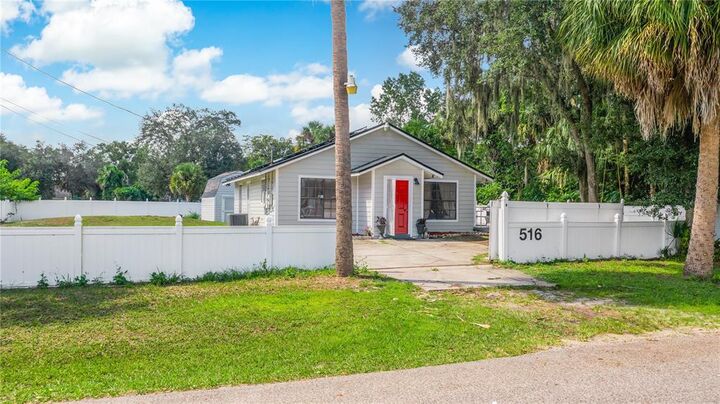 Property Photo:  516 8th Street  FL 32820 