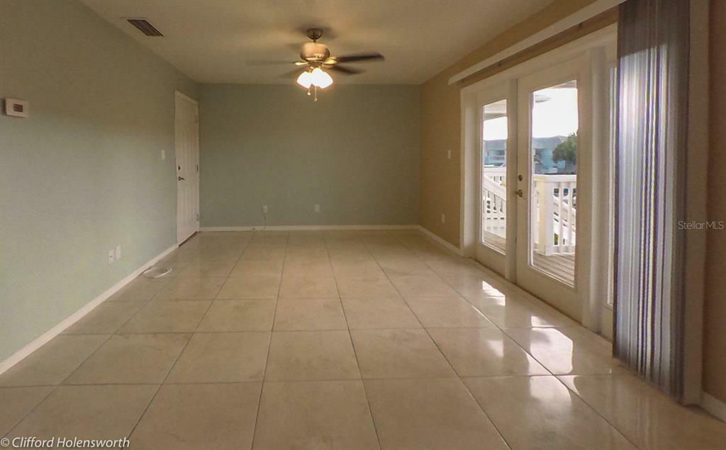 Property Photo:  5215 Coquina Key Drive SE D  FL 33705 