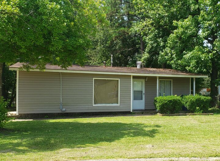 1 Malcolm Rd  Leesville LA 71446 photo