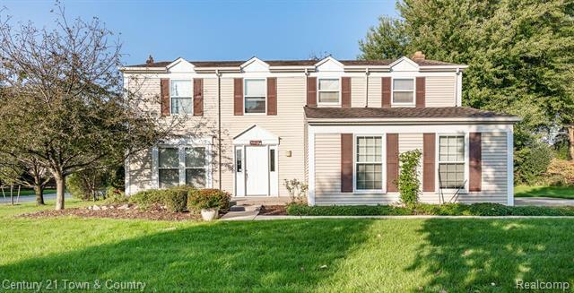 Property Photo:  1618 Fleetwood Drive  MI 48098 