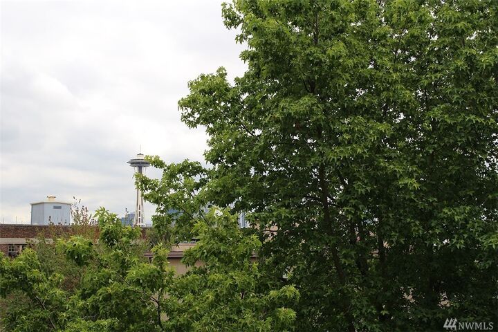 Property Photo:  500 W Roy St W207  WA 98119 