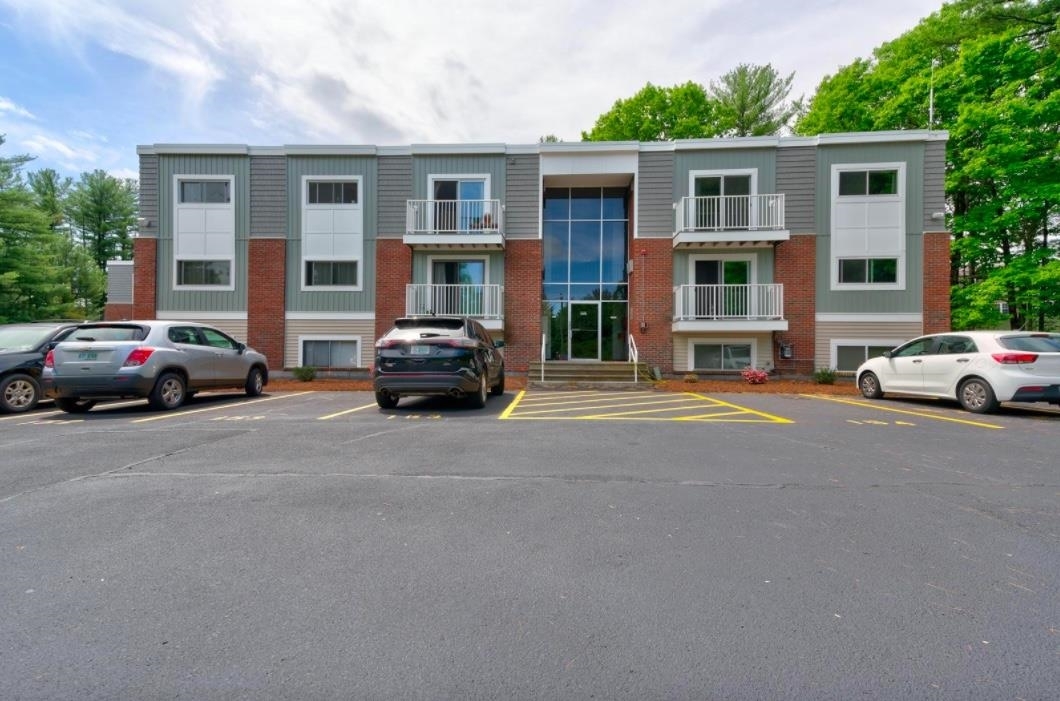 Property Photo: 189N Capital Hill Drive 189 NH 03053