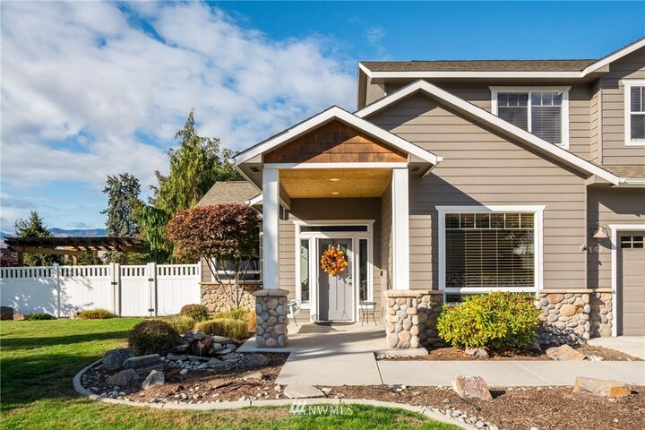 Property Photo:  141 Springhill Drive  WA 98802 