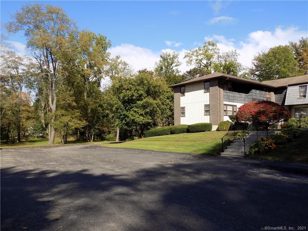 Property Photo:  80 Chestnut Street J  CT 06801 