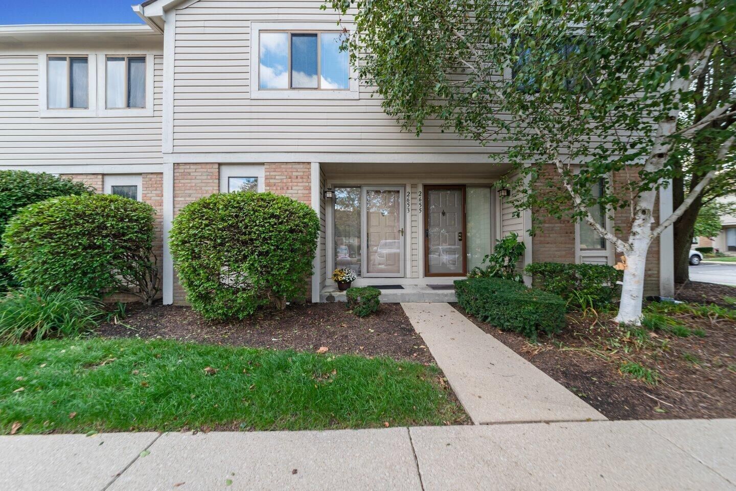 Property Photo:  2653 Summer Drive  OH 43016 