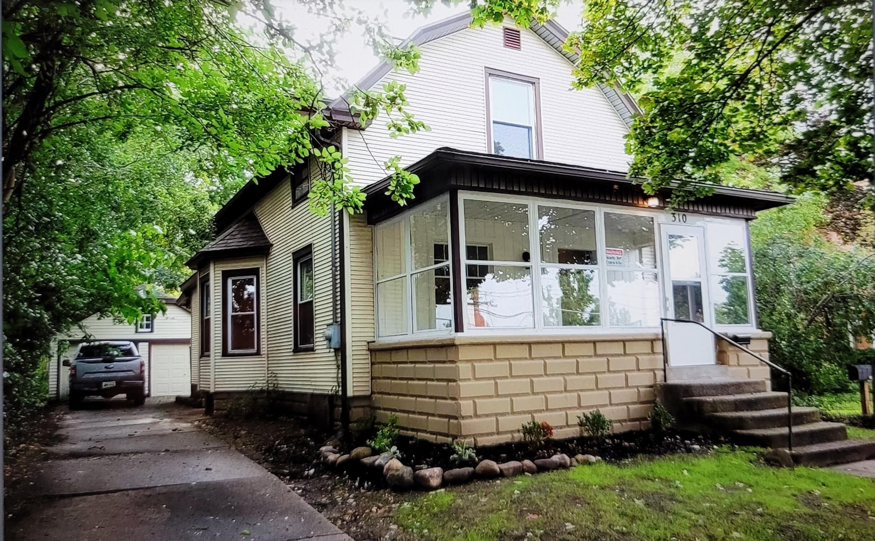 Property Photo: