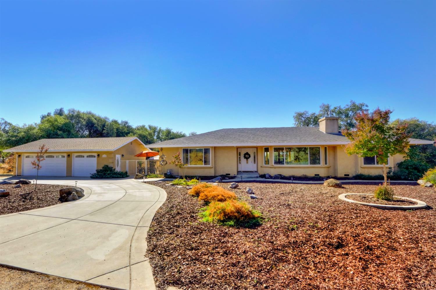 Property Photo:  1635 Goulart Ranch Road  CA 95658 