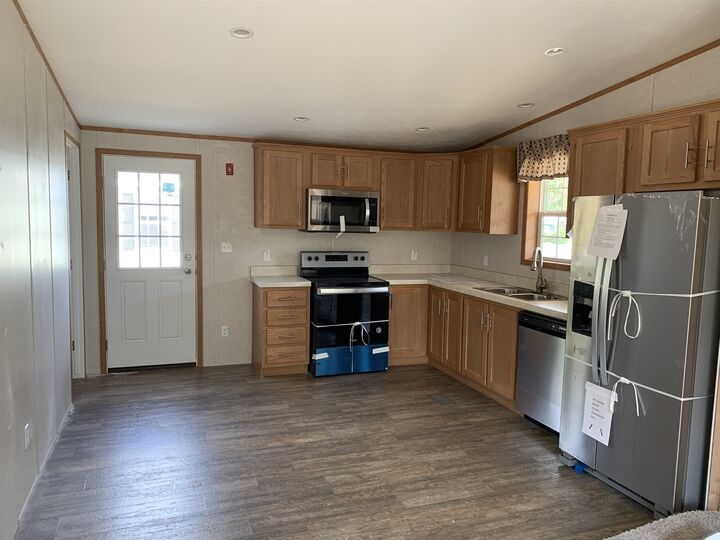 Property Photo: 5 Outlook Lane NH 03867