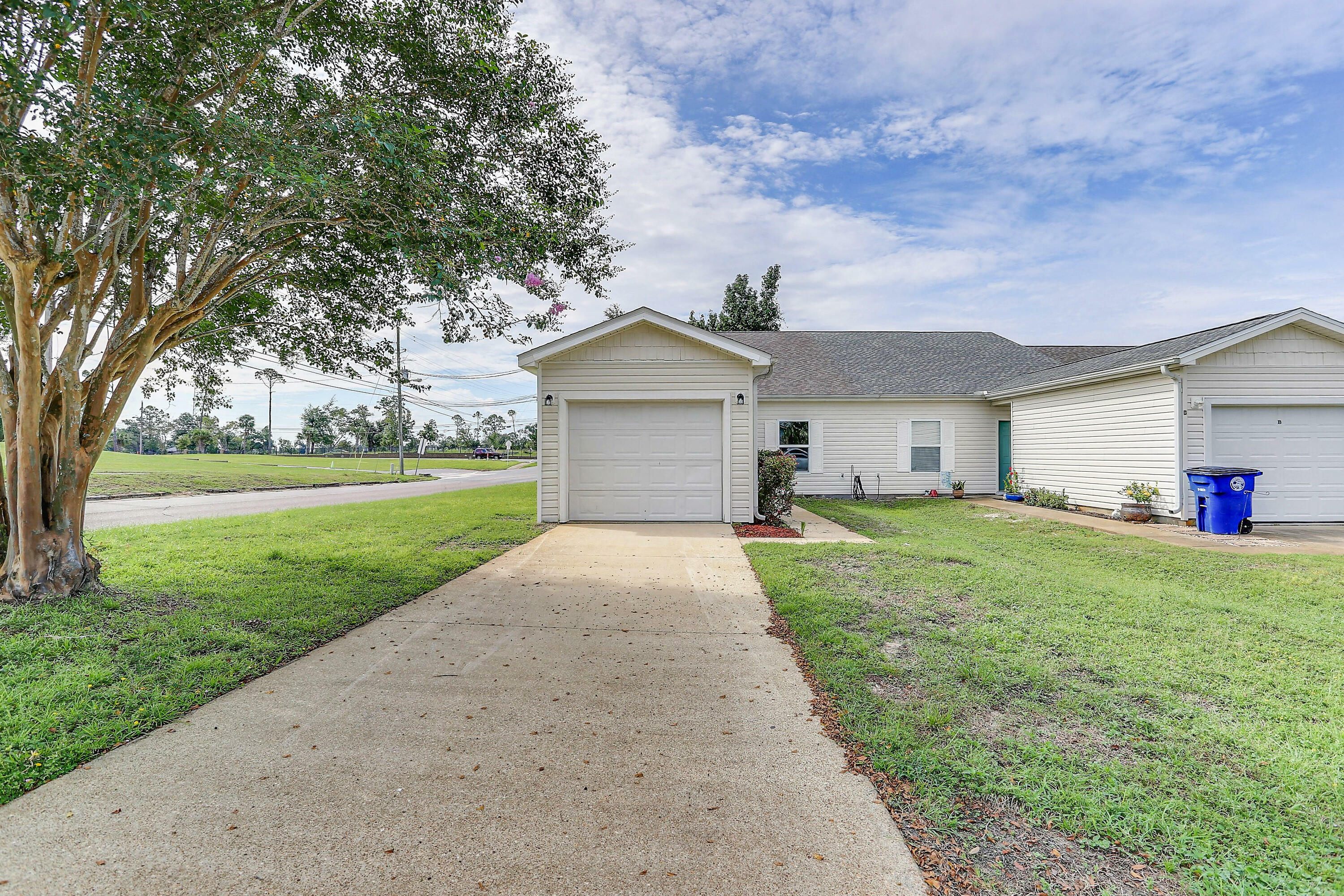 Property Photo: 1131 Balboa Avenue FL 32401