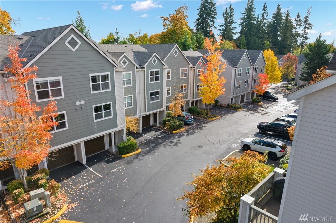 Property Photo:  3116 164th St SW 704  WA 98087 