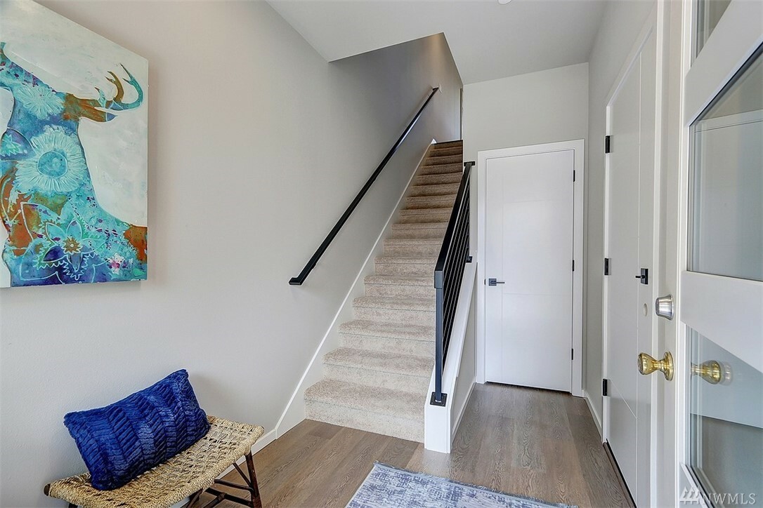 Property Photo: 4702 164th St SW B3 WA 98087