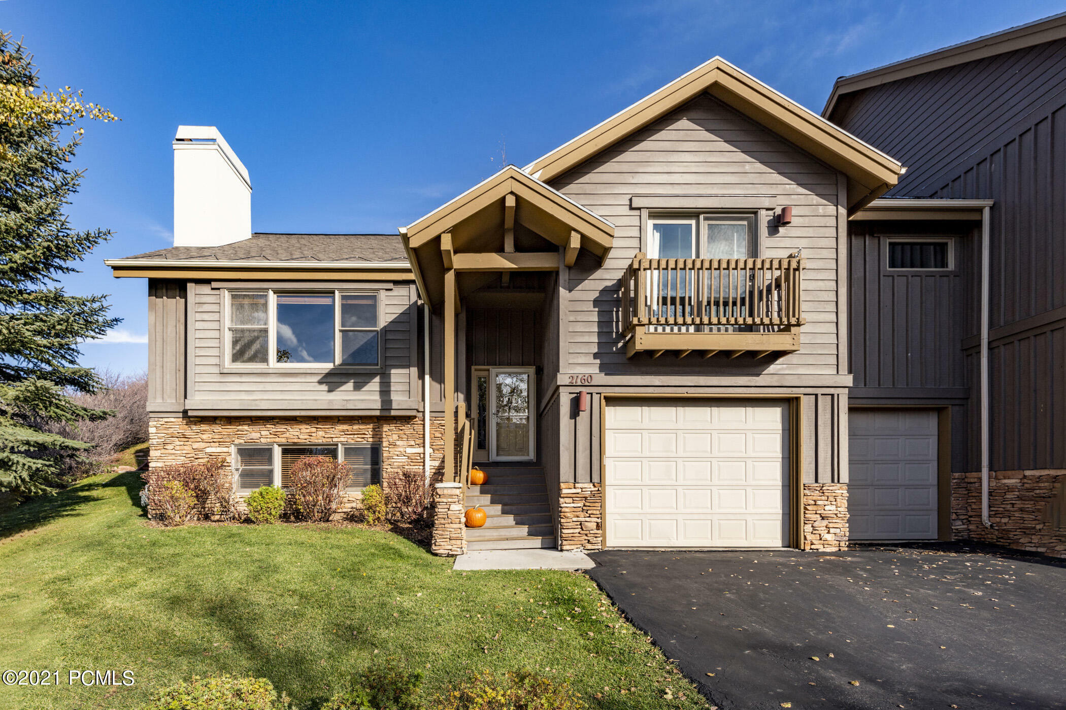 Property Photo: 2160 Fenchurch Drive UT 84060