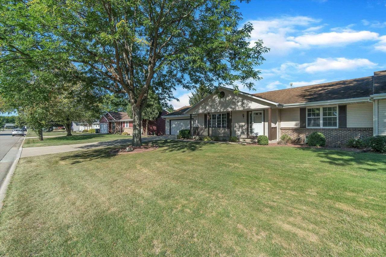 Property Photo:  1071 Nantucket Dr  WI 53546 