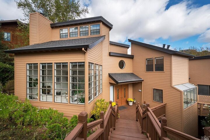 50 Robinhood Drive  Novato CA 94945 photo