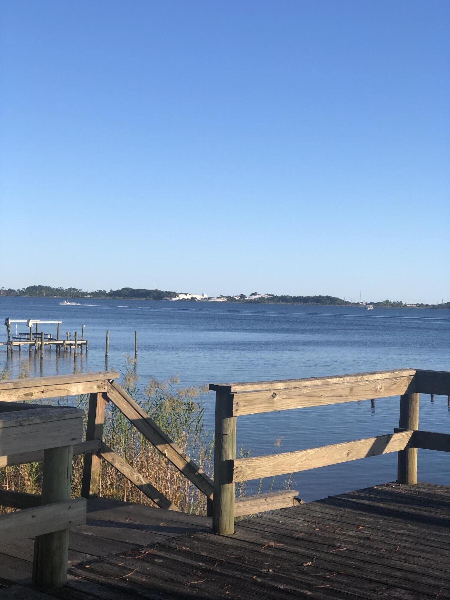 Property Photo: 1643 Highway 98 FL 32569