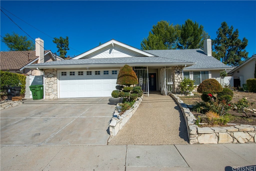 Property Photo:  12126 Woodley Avenue  CA 91344 