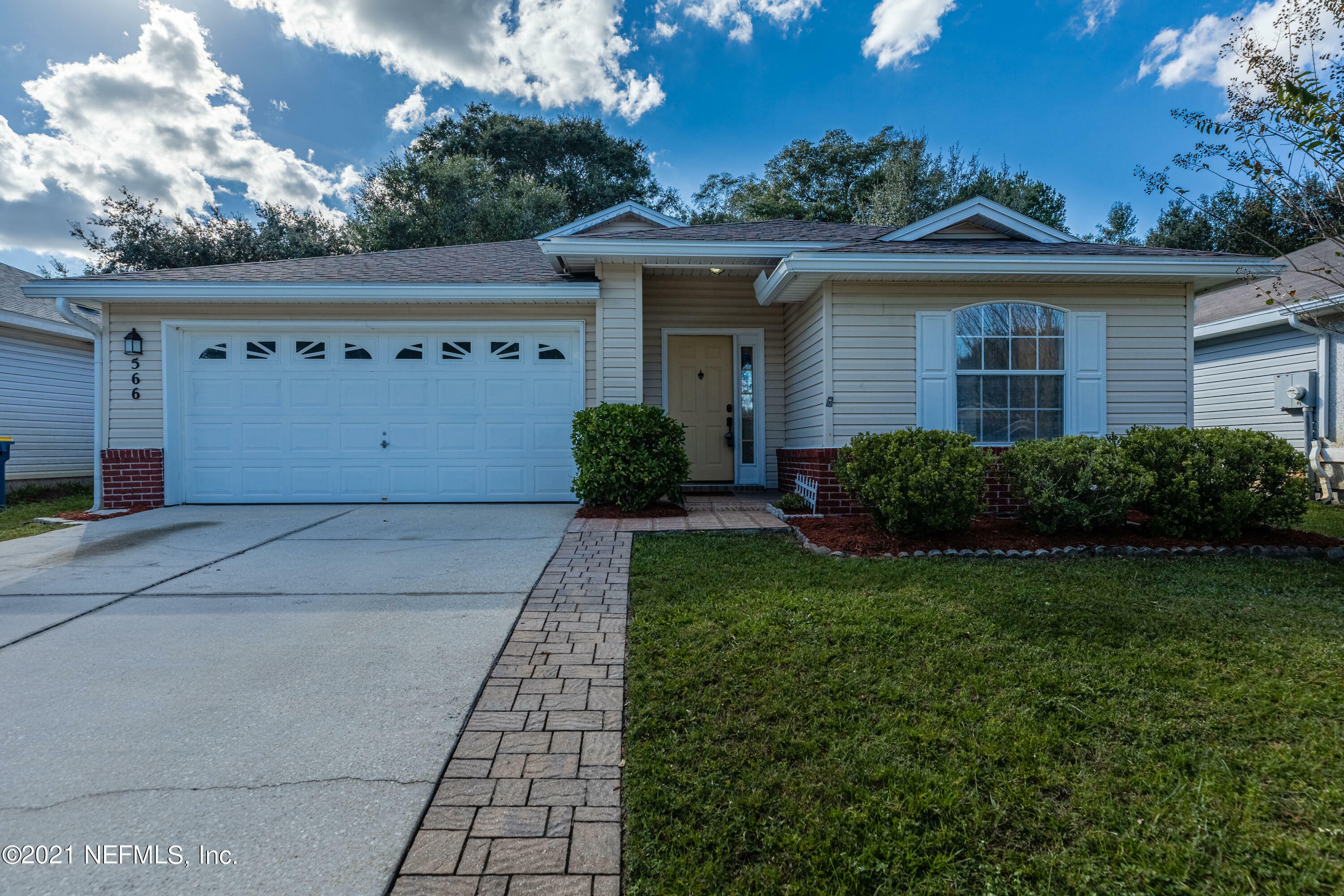 Property Photo:  566 Chancellor Drive W  FL 32225 