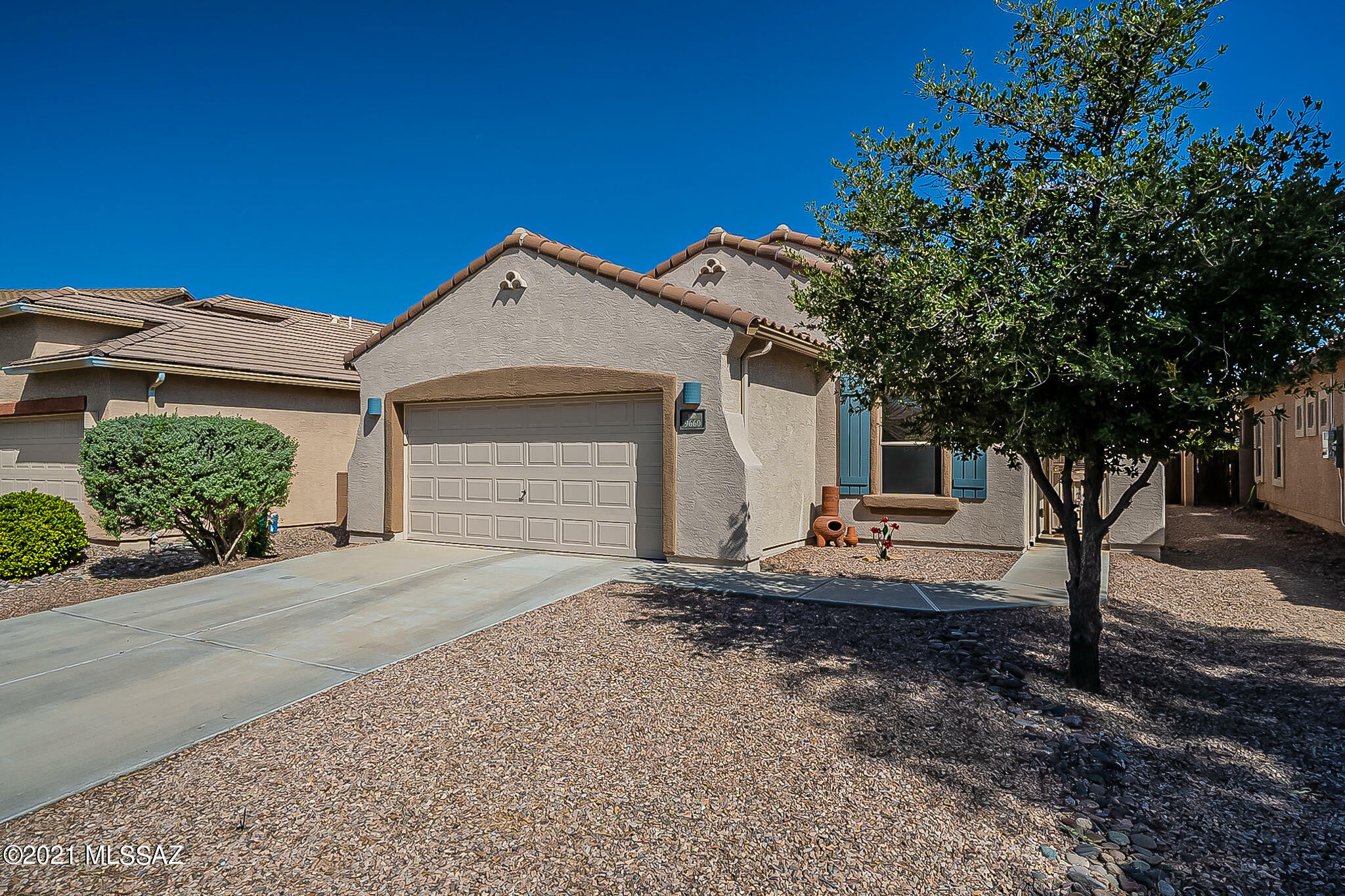 Property Photo:  9660 N Deimos Drive  AZ 85743 