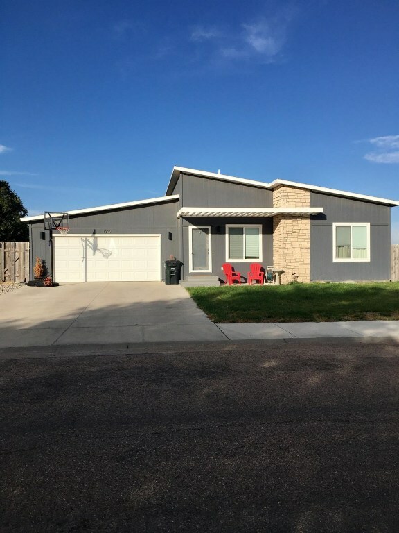 Property Photo:  1029 Smokey Hill Street  KS 67846 