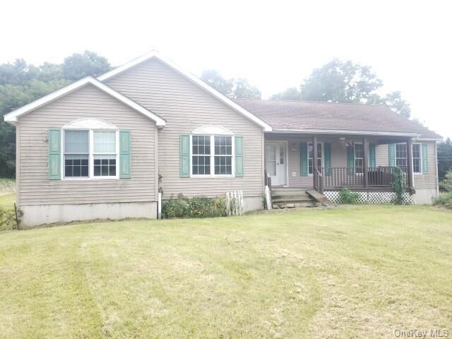Property Photo:  3 Flood Drive  NY 12501 