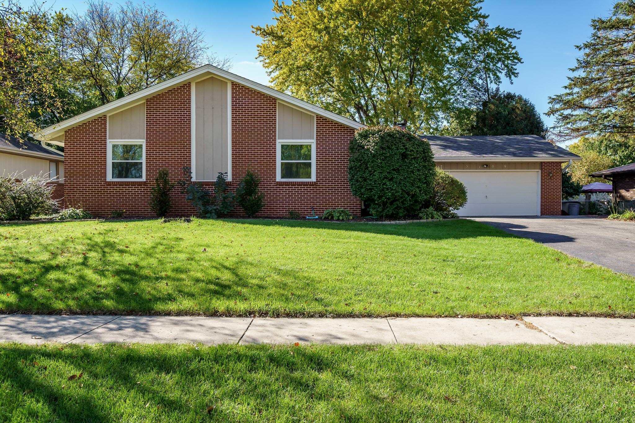 Property Photo:  5109 Arbutus Road  IL 61107 