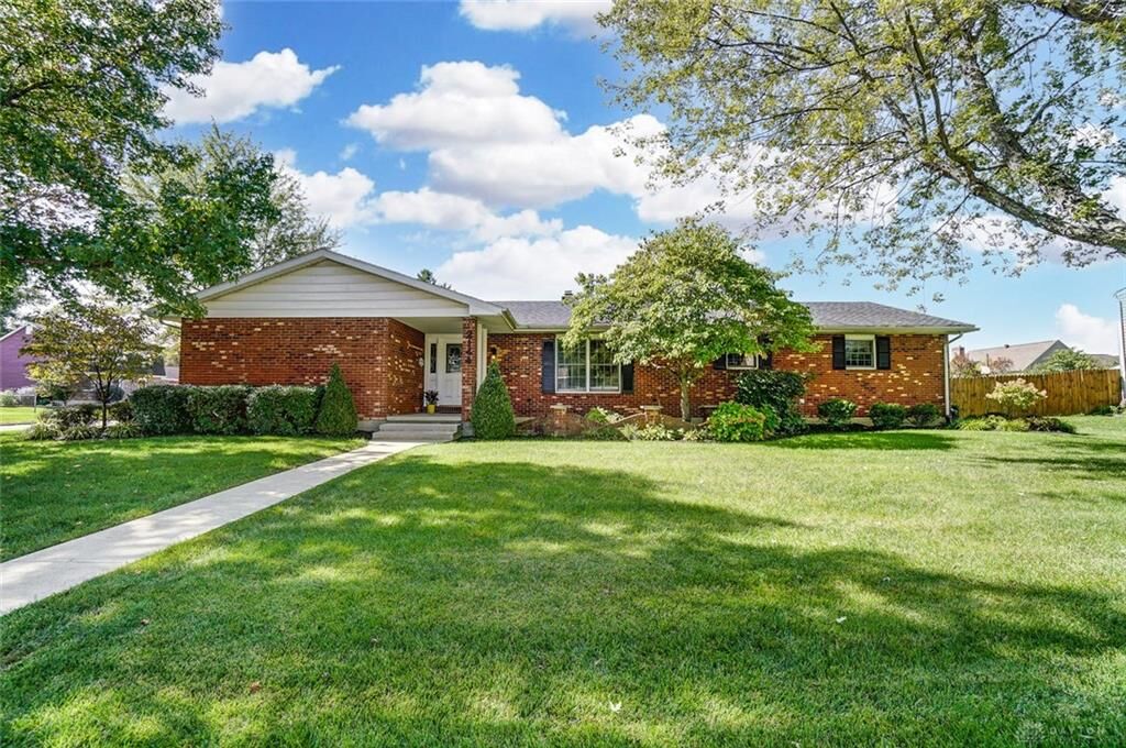 Property Photo: 2144 Capestrano Drive OH 45385