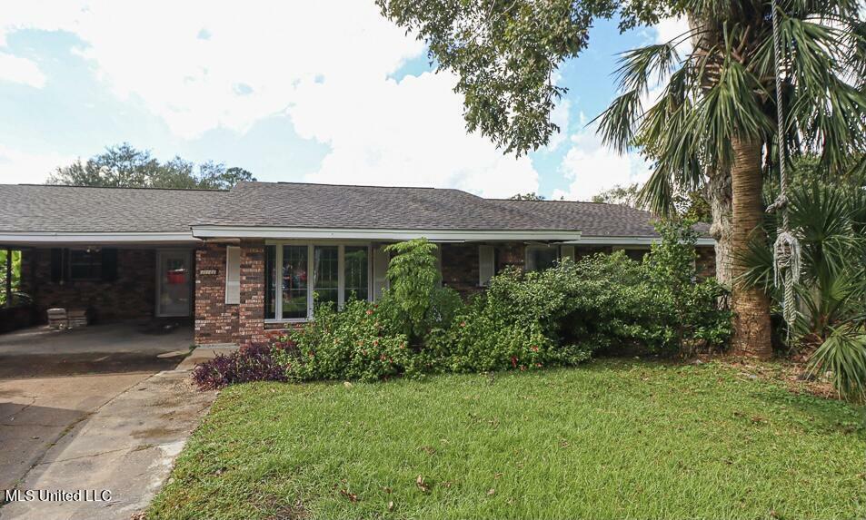 Property Photo:  101 Saint Augustine Drive  MS 39560 