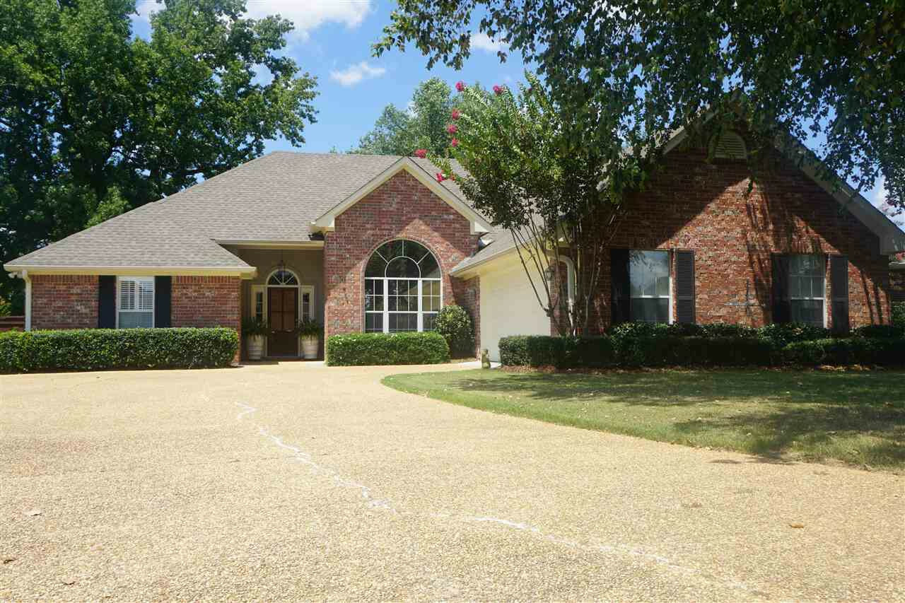 Property Photo:  121 Lake Pointe Drive  MS 39208 