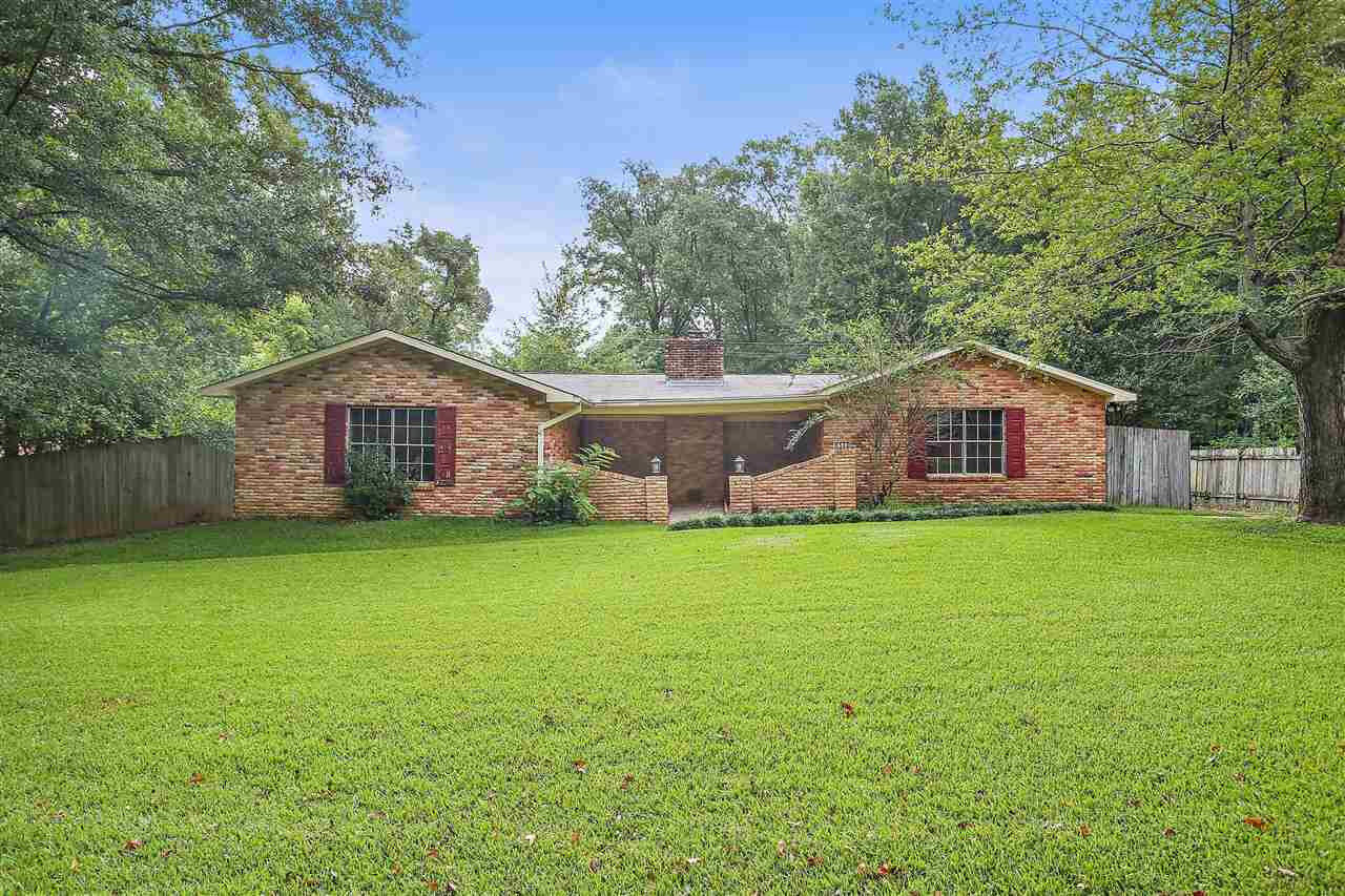 Property Photo:  1503 Laurelwood Drive  MS 39056 