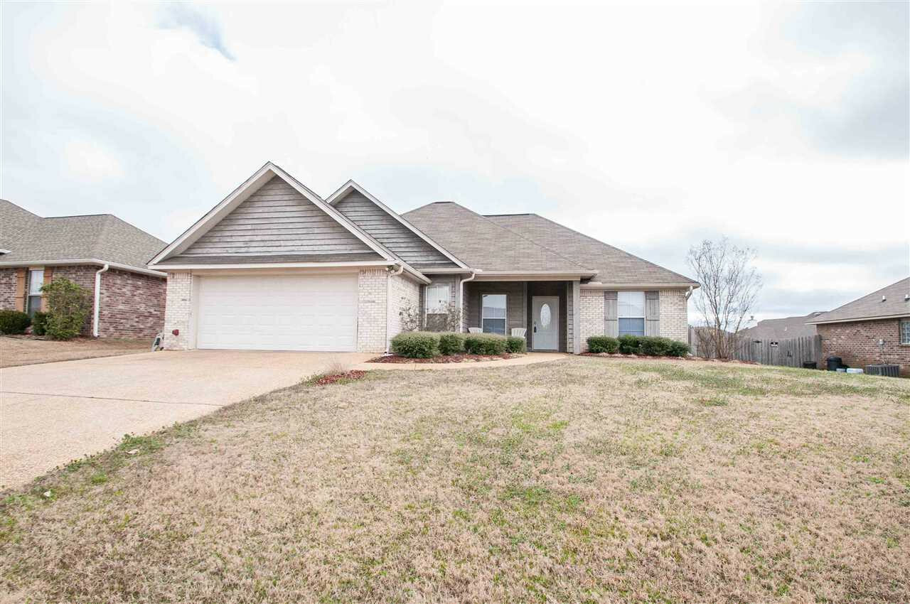 Property Photo:  104 Ash Ridge Place  MS 39208 