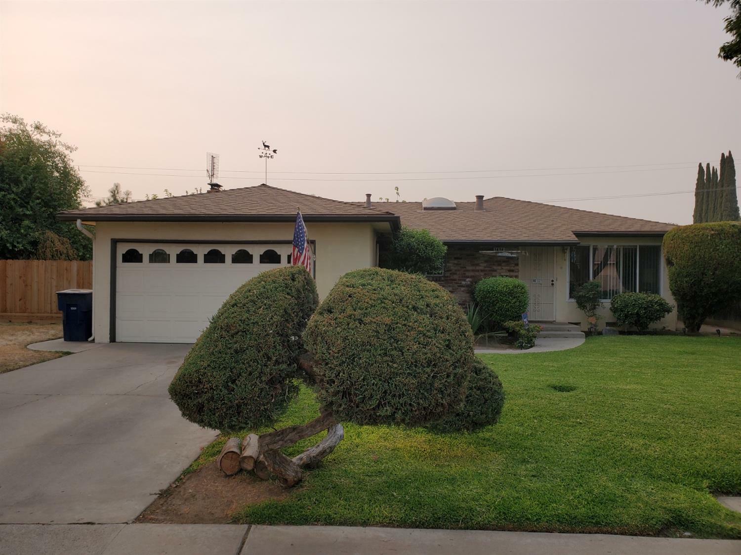 1434 Helm Avenue  Clovis CA 93612 photo