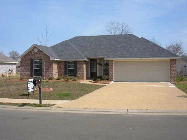 Property Photo:  110 Southwood Drive  MS 39110 