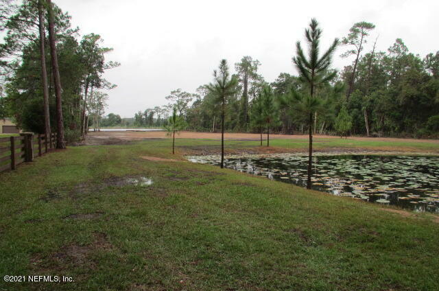 Property Photo:  167 Sunny Lane  FL 32181 