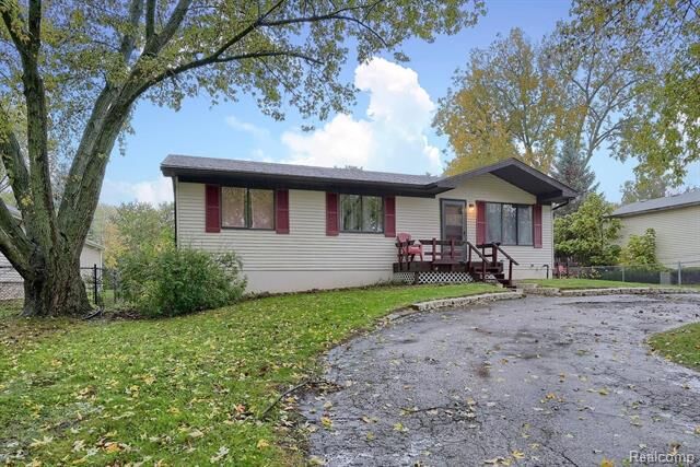 Property Photo: 2181 Mattie Lu Drive MI 48326