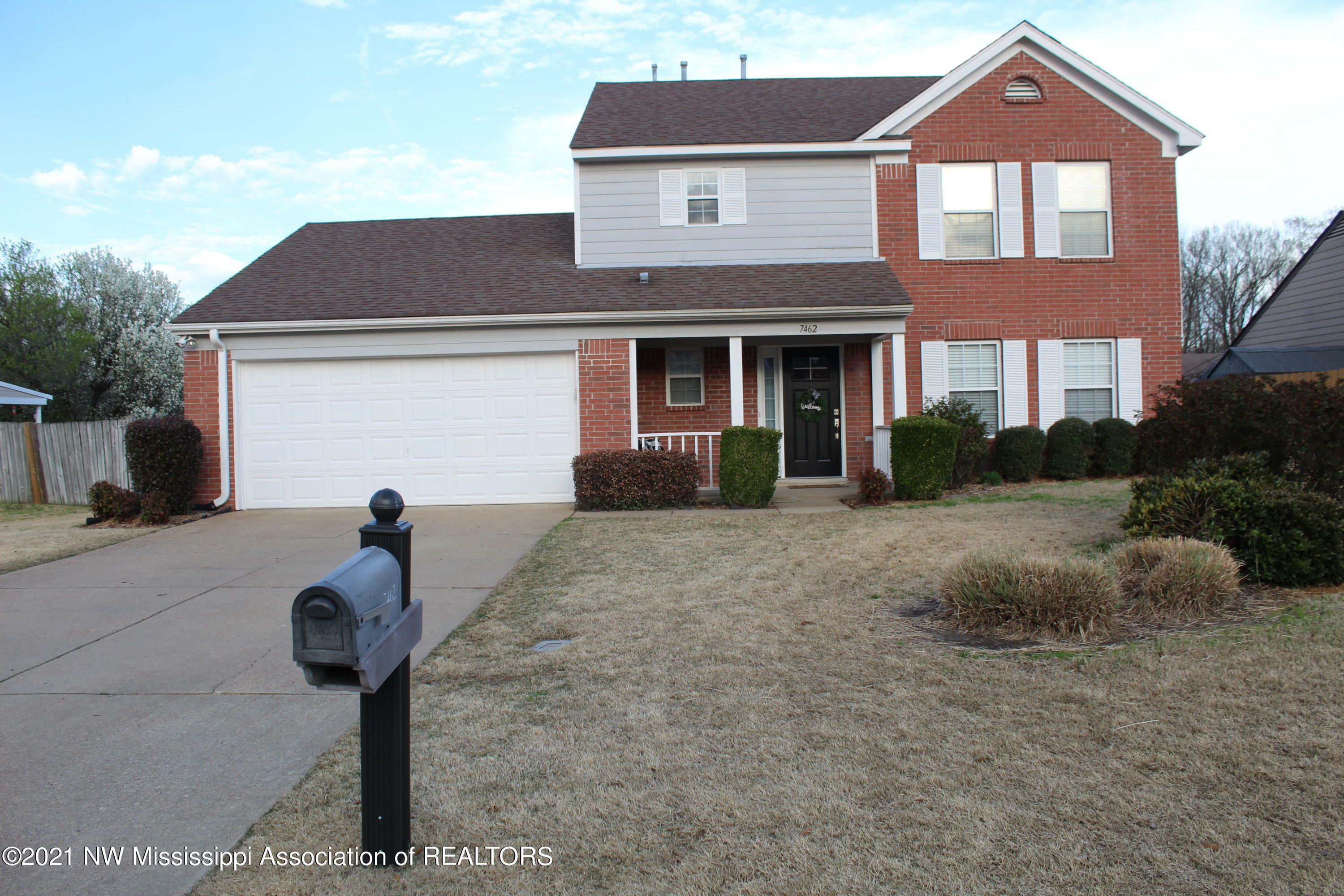 7462 Hunter'S Horn Drive  Olive Branch MS 38654 photo