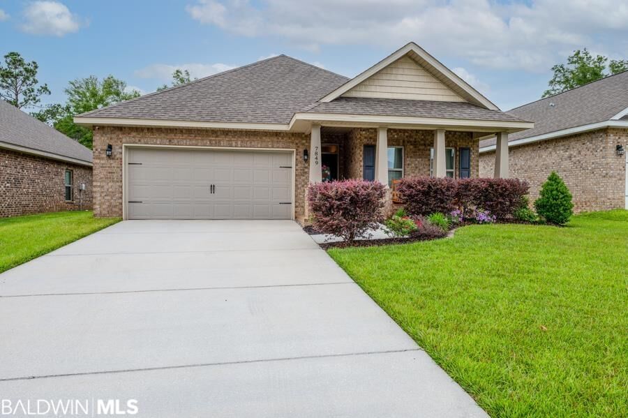 Property Photo:  7849 Barrington Lane  AL 36526 