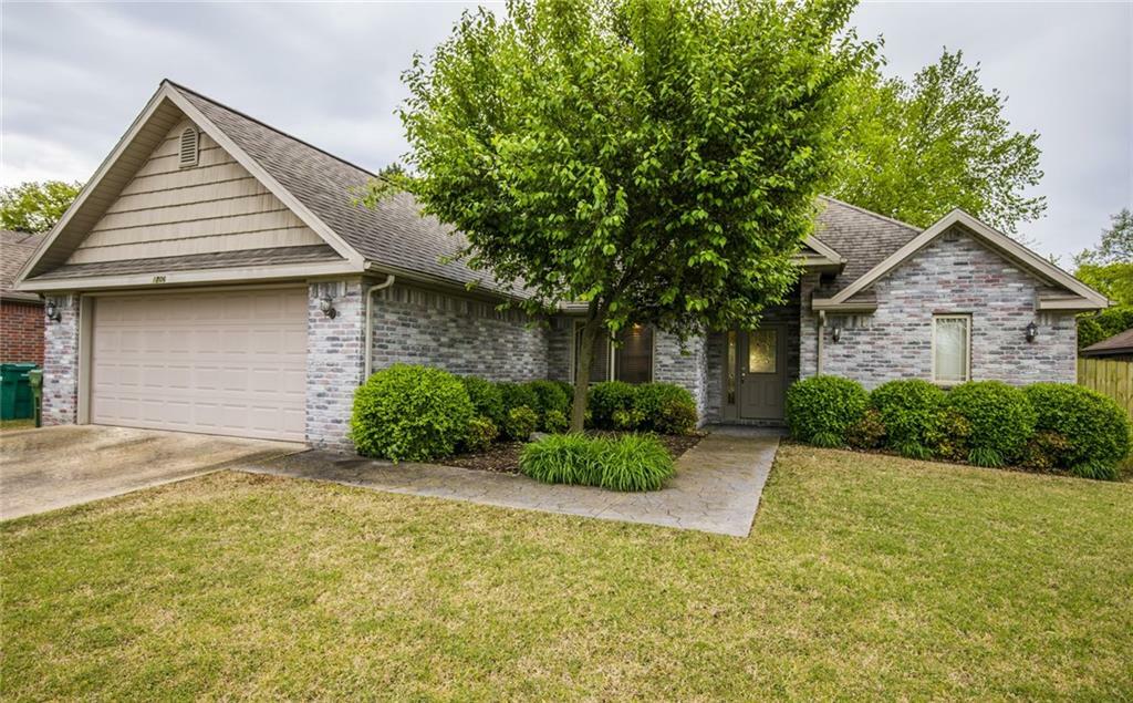 Property Photo:  1706 Kelley Drive  AR 72756 