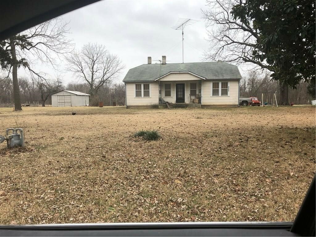 Property Photo: 10356 Roberts Road AR 72713