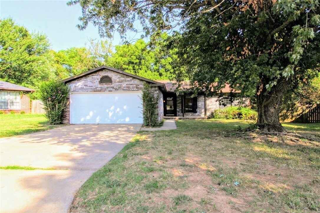 Property Photo:  3179 N Butternut Drive  AR 72703 