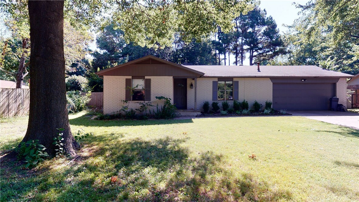 Property Photo:  466 Shane Circle  AR 72703 