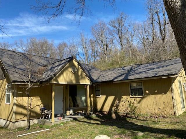 Property Photo:  1700 N Double Springs Road  AR 72704 