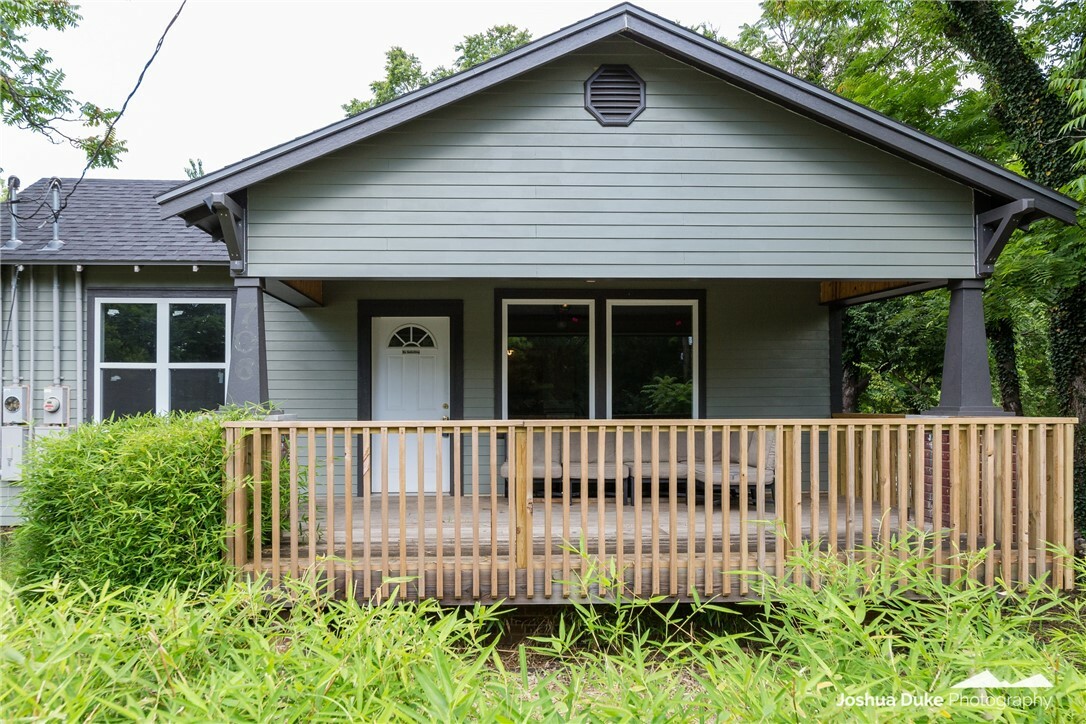 Property Photo:  682 W Stone Street  AR 72701 