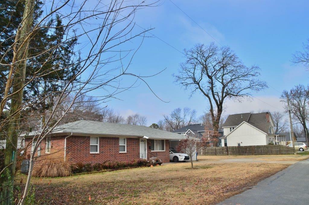 Property Photo:  404 SW Glover Street  AR 72712 