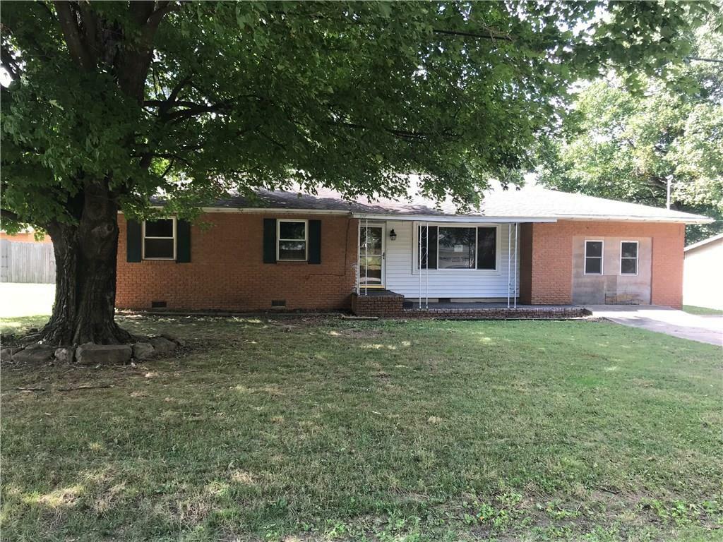 304 S Summit Street  Prairie Grove AR 72753 photo