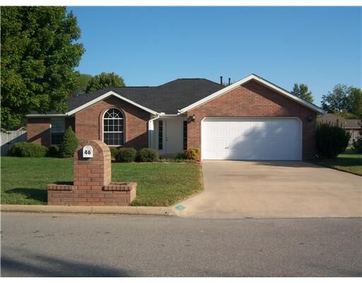 Property Photo:  46 Briarmeadow Street  AR 72730 