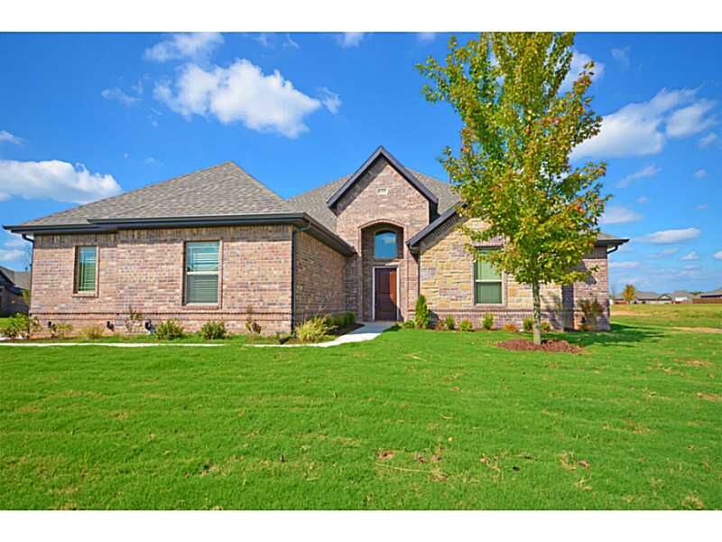 Property Photo: 5400 S 63rd Street AR 72758